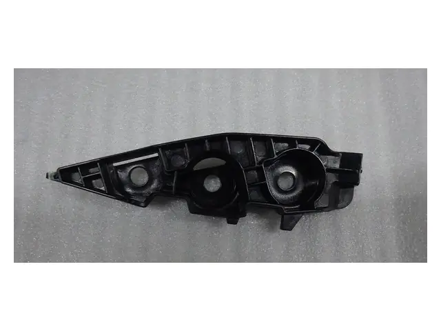 Front bumper · 前保险杠左支架