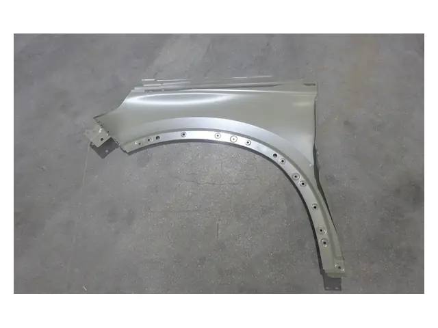 Doors and body sides · 右翼子板总成