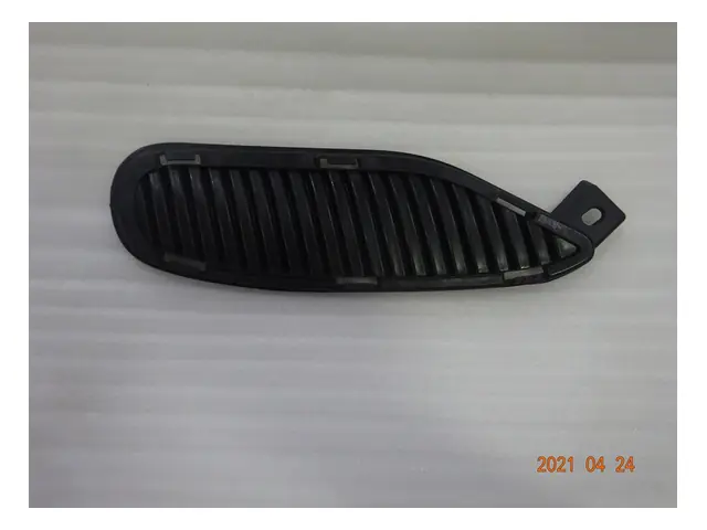 Front bumper · 前保险杠左气帘装饰板