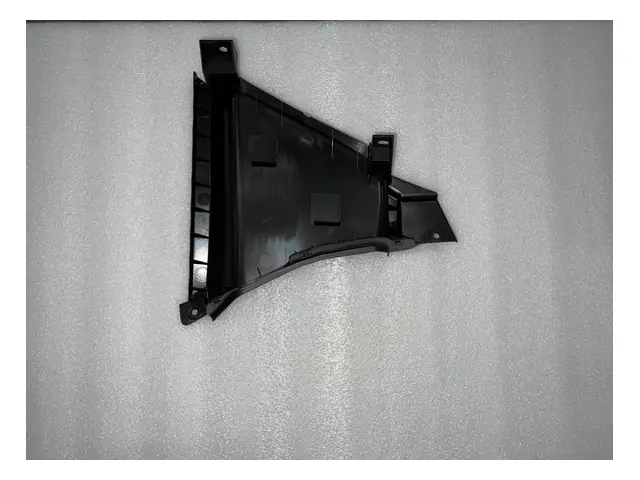 Front bumper · 前保险杠左风道