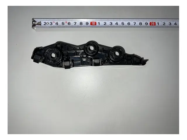 Front bumper · 前保险杠右支架