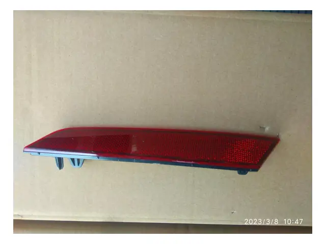 Exterior lighting · 右后回复反射器