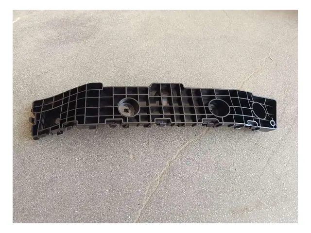 Rear bumper · 后保险杠左前支架总成