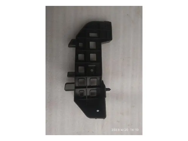 Rear bumper · 后保险杠右下支撑支架