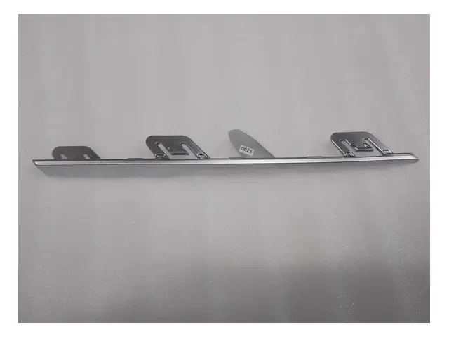 Front bumper · 前保右气帘装饰条Ⅰ