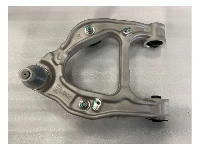 Control arms · 后悬右上臂总成