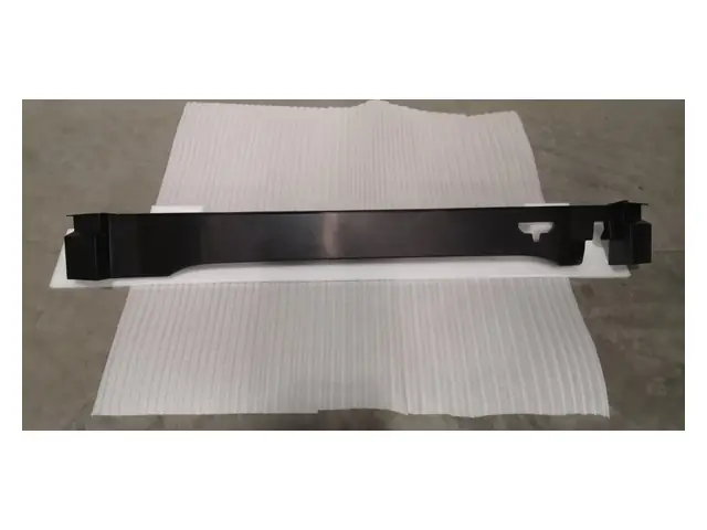Rear bumper · 后保险杠上本体小总成