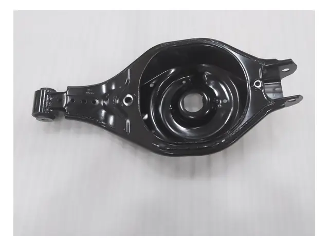 Control arms · 后悬控制臂总成