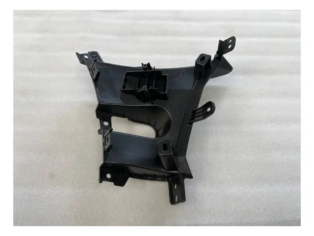 Front bumper · 前保险杠左进气风道