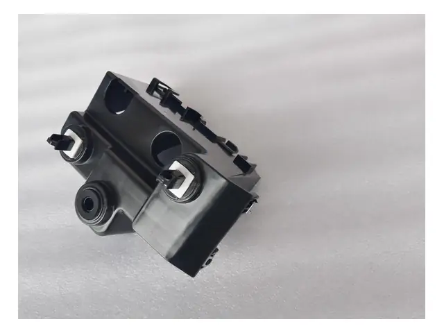Rear bumper · 后保险杠左后支架总成