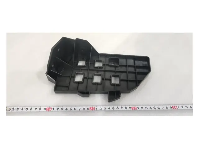 Rear bumper · 后保险杠左下支撑支架总成