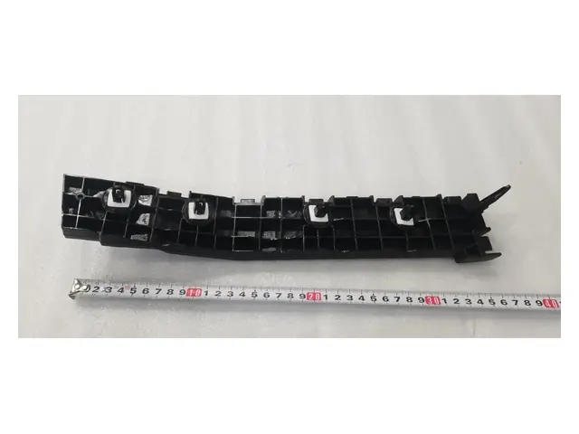 Rear bumper · 后保险杠右前支架总成