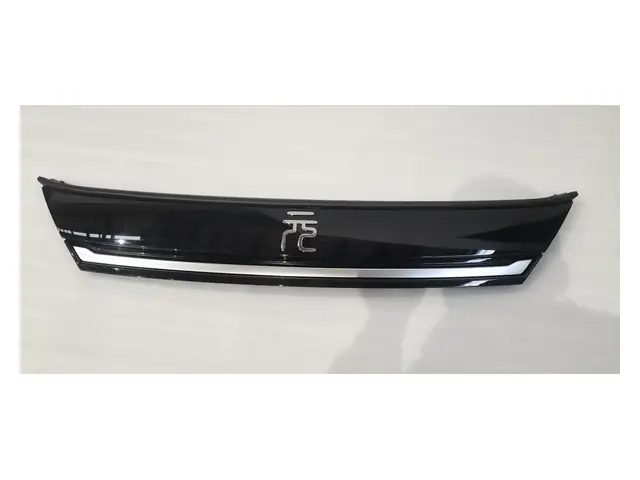 Front bumper · 前保上部logo装饰件