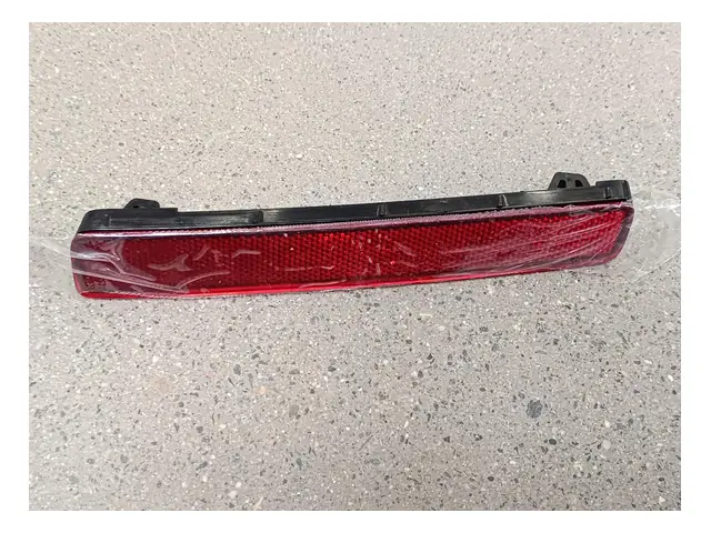 Exterior lighting · 左后回复反射器