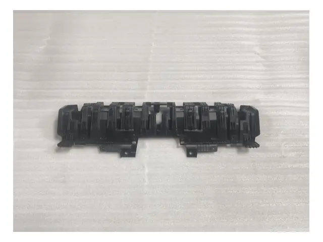 Front bumper · 前保险杠中支撑支架