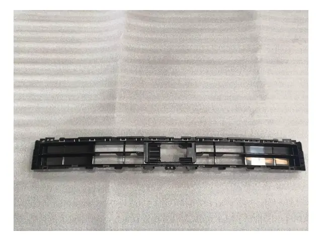 Front bumper · 前保险杠中进气网格