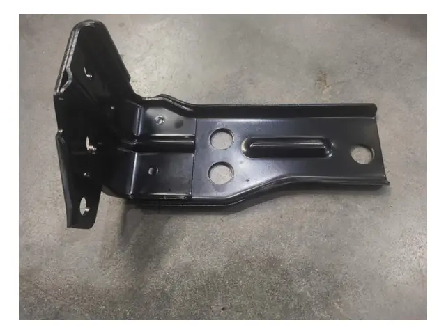 Front bumper · 前保险杠右安装支架总成