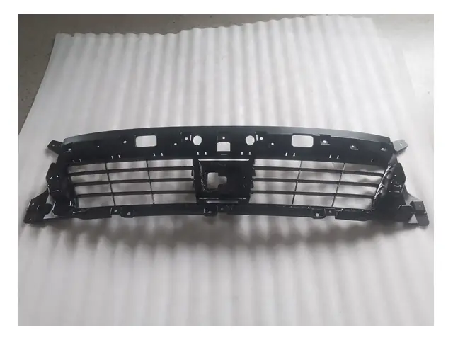 Front bumper · 前格栅-钢琴黑
