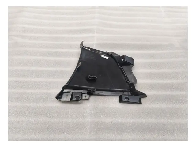 Front bumper · 前保险杠右进气口通道Ⅰ-钢琴黑