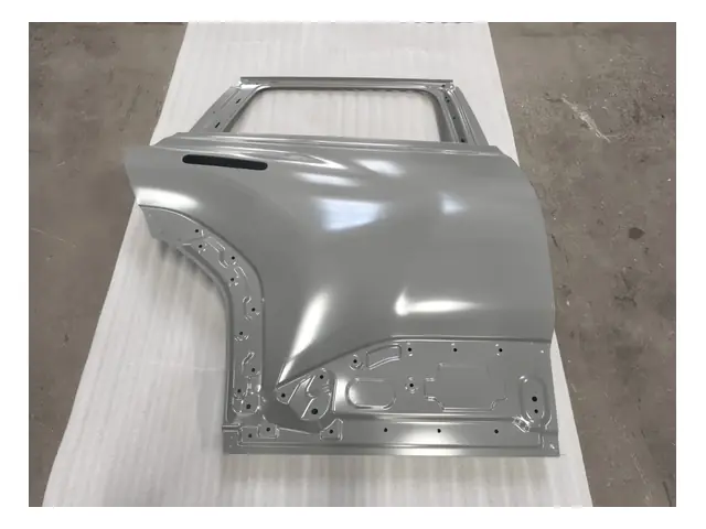 Doors and body sides · 右后门总成
