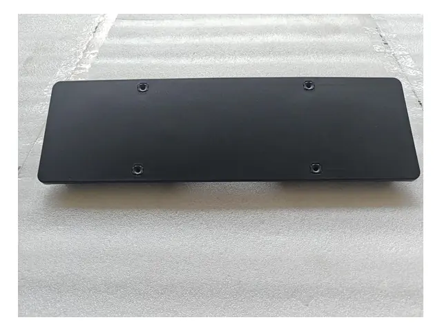 Front bumper · 前牌照安装底座