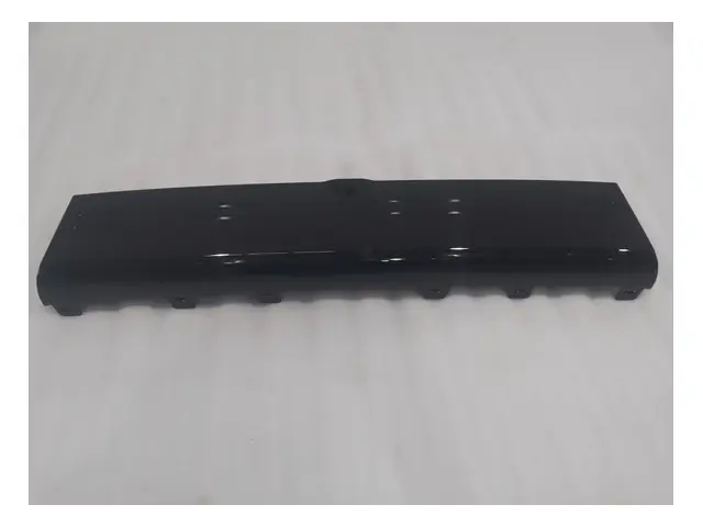 Front bumper · 前保上本体装饰板-钢琴黑