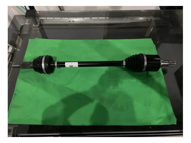 Drive shafts · 左后传动半轴总成