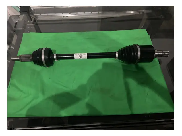Drive shafts · 右后传动半轴总成