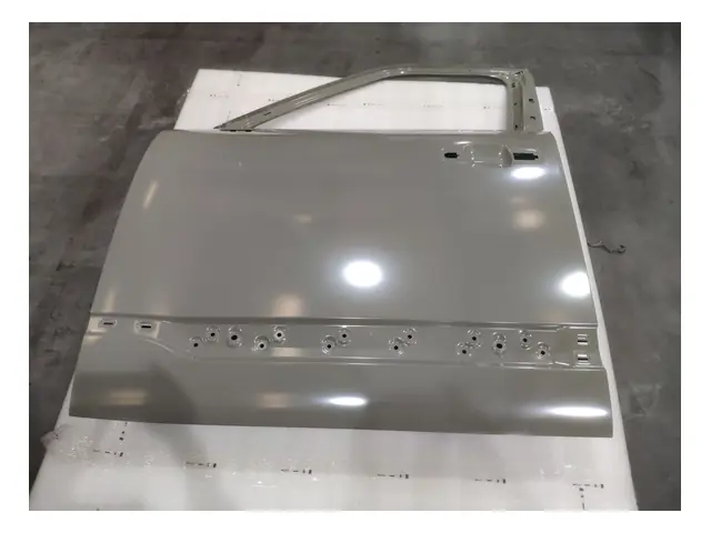 Doors and body sides · 左前门总成